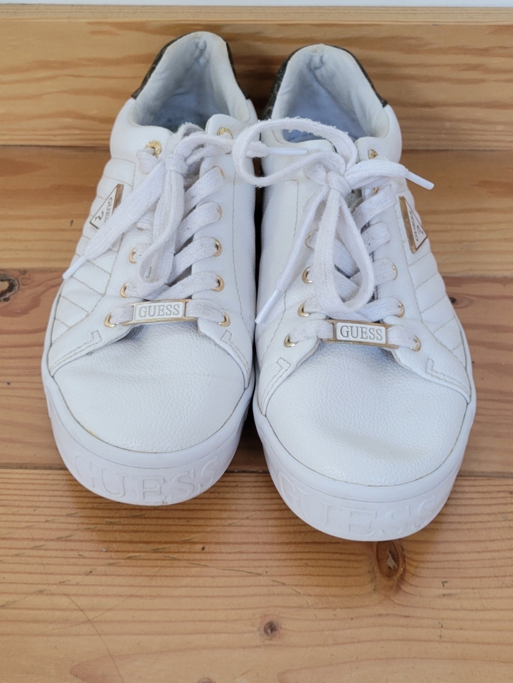 GUESS White Low-Top Logo Sneakers